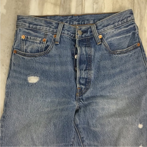 Levi's Blue Jeans - Picture 5 of 8